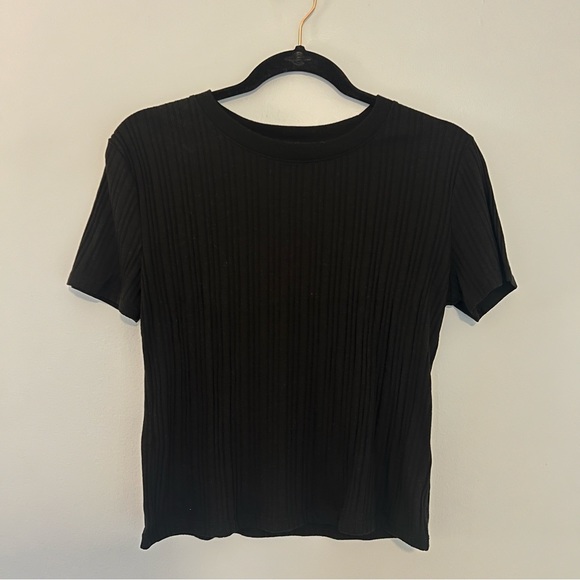Ribbed T-shirt - Picture 1 of 8